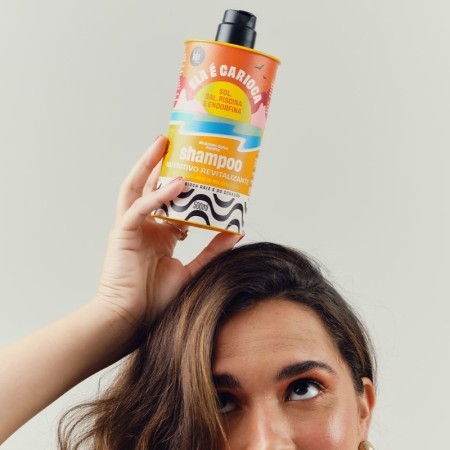 Lola Cosmetics Ela É Carioca Shampooing Nourrissant Revitalisant 500ml -Shampoings -Lola Cosmetics 2