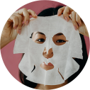 Masken und Peelings