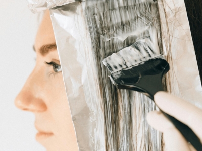 Tendances coloration capillaire : comment choisir et appliquer la nuance parfait
