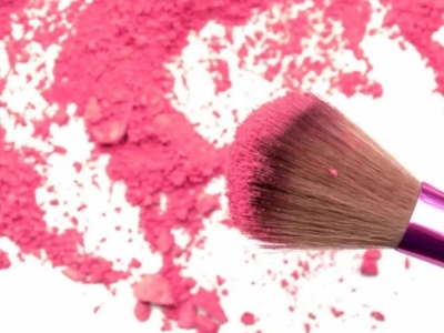 How to clean your makeup brushes (and how often you should
